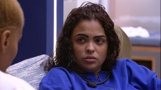 Paula revela em quem votaria do Quarto Deserto