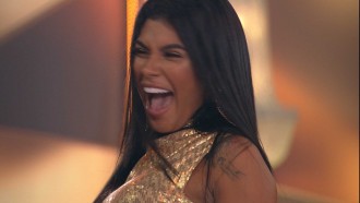 Pocah vibra com sua nova música em festa no BBB21