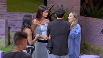 Renata e Eva questionam Vitória Strada sobre voto no Paredão