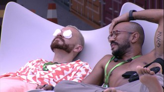 Ricardo comenta com Fred sobre seu primeiro Raio-X no BBB 23: 'Estou observando bem'