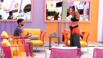 Rodrigo conversa com Linn da Quebrada no BBB 22 e diz: 'Desculpa'