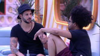 Rodrigo diz para Luciano: 'Ninguém vota em Pipoca nessa semana'