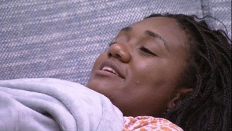 Sarah Aline festeja primeira vez no VIP: 'Fiquei surpresa'