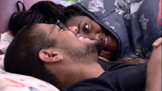 Sarah Aline para Gabriel Santana: 'Você não se importa'