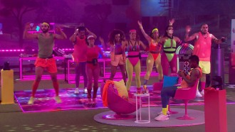 Sisters chamam Davi para dançar, mas brother ignora