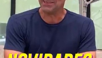 Tadeu Schmidt visita casa do 'BBB22' e pergunta: 'Cadê o Quarto do Líder?'