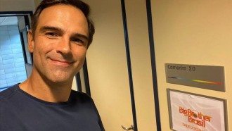 Tadeu Schmidt visita camarim e estúdio do BBB22: 'Está lindo'