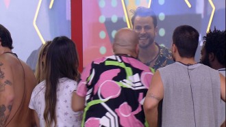 Tiago Abravanel quer saber: 'A gente está cancelado?'