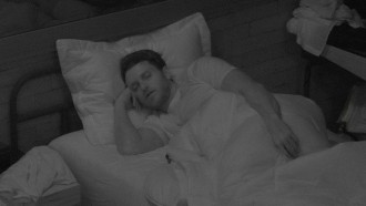 Todos dormem na casa