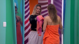 Yasmin empresta vestido para Beatriz e revela: 'Não é meu'