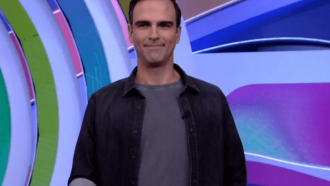 BBB22: Público reclama de tratamento dos brothers com Tadeu Schmidt