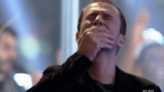 Boninho faz linda homenagem a Tiago Leifert após emoção na final