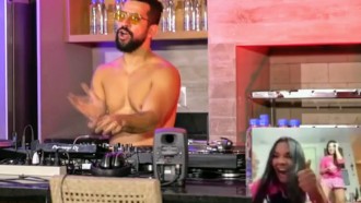 Flay e Bianca Andrade fazem participação especial em live de Dennis DJ