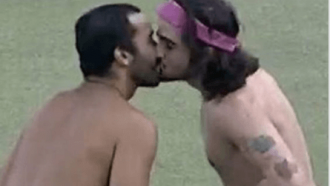 Vereadora critica beijo de Gil e Fiuk e é acusada de homofobia