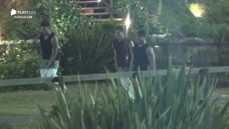 Gui, Lucas e Netto disputam corrida com sacos