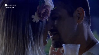 Guilherme e Tati se beijam após conversarem sobre Bifão