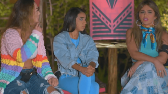 Barracos, pegação e beijo lésbico: O que esperar da Ilha Record?