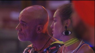 Jéssica desabafa: 'Duvidam de mim o tempo todo aqui dentro'