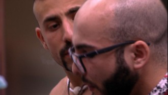 Kaysar consola Mahmoud: 'Você não vai conseguir agradar todo mundo'