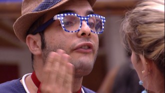 Mahmoud afirma para Jaqueline: 'Você fez uma promessa e não cumpriu'