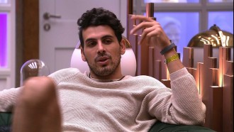 Maycon gesticula para Diego e diz: 'Tô isso aqui de declarar uma guerra'