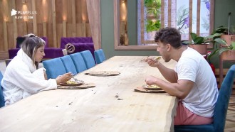 Na reta final de 'A Fazenda', Hari e Lucas almoçam na sede