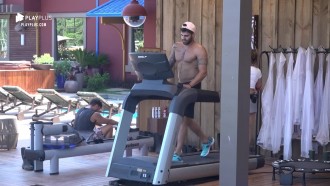 Netto diz que tem toc para fazer exercícios na academia