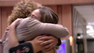 Paula é a campeã do BBB19 com 61,09% dos votos