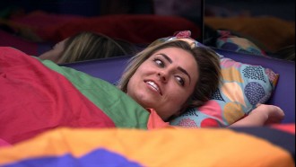 Paula volta a denominar Tereza de chata