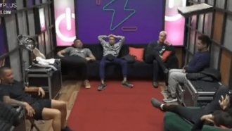 Thiago sofre acidente no Power Couple; participante enfaixa a cabeça