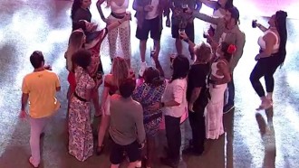 Resumo BBB: Especulações, flertes e insônia na primeira noite na casa!