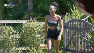 Sabrina acorda animada para o trato dos animais: 'Sextou!'