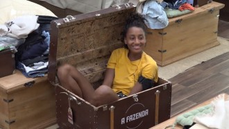 Sabrina entra na mala de Rodrigo Phavanello em noite de eliminação