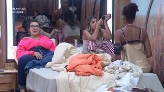 Thayse relembra momentos constrangedores com o filho