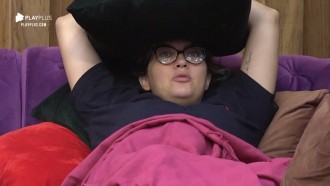 Thayse Teixeira provoca que 'a turma dela é mais limpa'