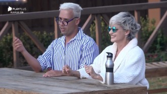 Viny Vieira imita Clodovil e entrevista Andréa Nóbrega