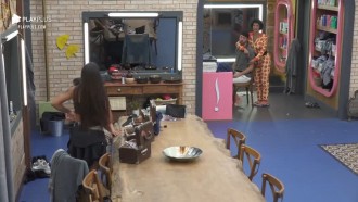 Aline avalia penteado de Rico - A Fazenda 13