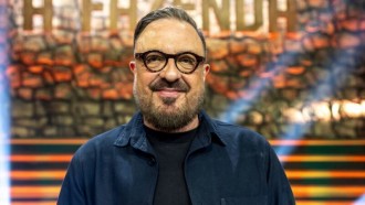 Carelli brinca com tamanho do reality: 