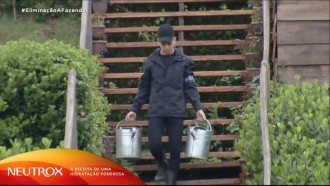 Dia dos peões é pesado na sede - A Fazenda 12