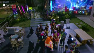 Festa neon começa na sede - A Fazenda 12