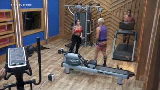 MC Gui pede desculpas pra Liziane