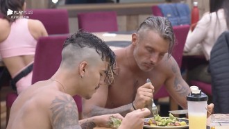 Peões almoçam na sede - A Fazenda 12