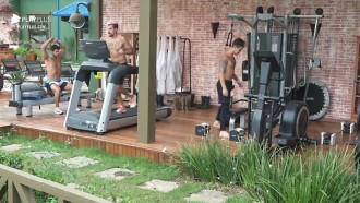 Peões treinam antes do almoço - A Fazenda 12