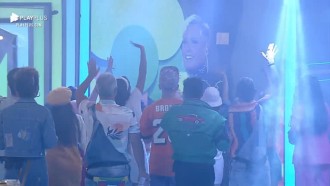 Xuxa agita a festança na sede - A Fazenda 12