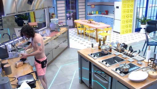 Após Prova Avon Power Stay, Fiuk é o único acordado no BBB21