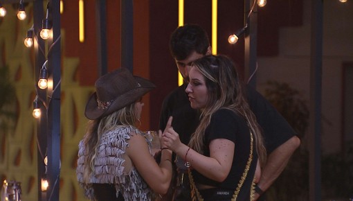 Bruna Griphao diz que brother 'mentiu na cara dura'