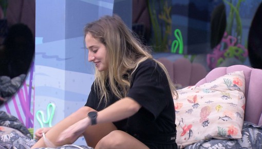 Bruna Griphao, do BBB 23, corrige português de sister no BBB 23