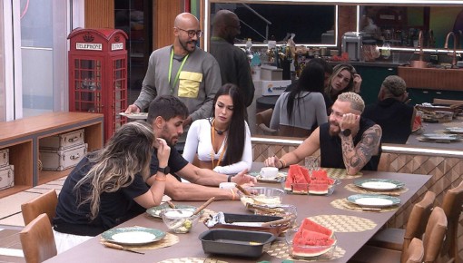 Larissa dá conselho para Cara de Sapato no BBB 23