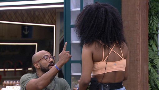 Marvvila se estressa com Ricardo na cozinha do BBB 23