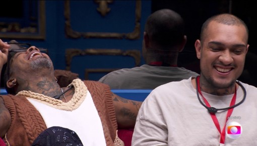 Rodriguinho ri após MC Bin Laden receber nove votos